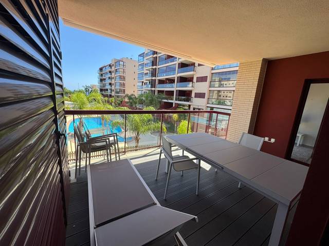 Apartamento en Alquiler en Mil Palmeras