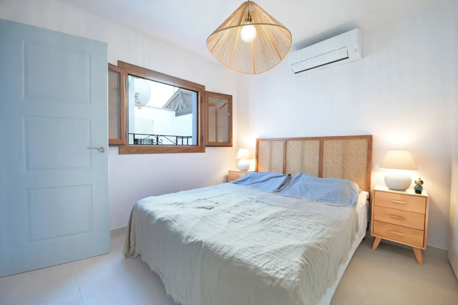 Dormitori de Casa o xalet en venda en Vélez-Málaga amb Aire condicionat, Terrassa i Traster