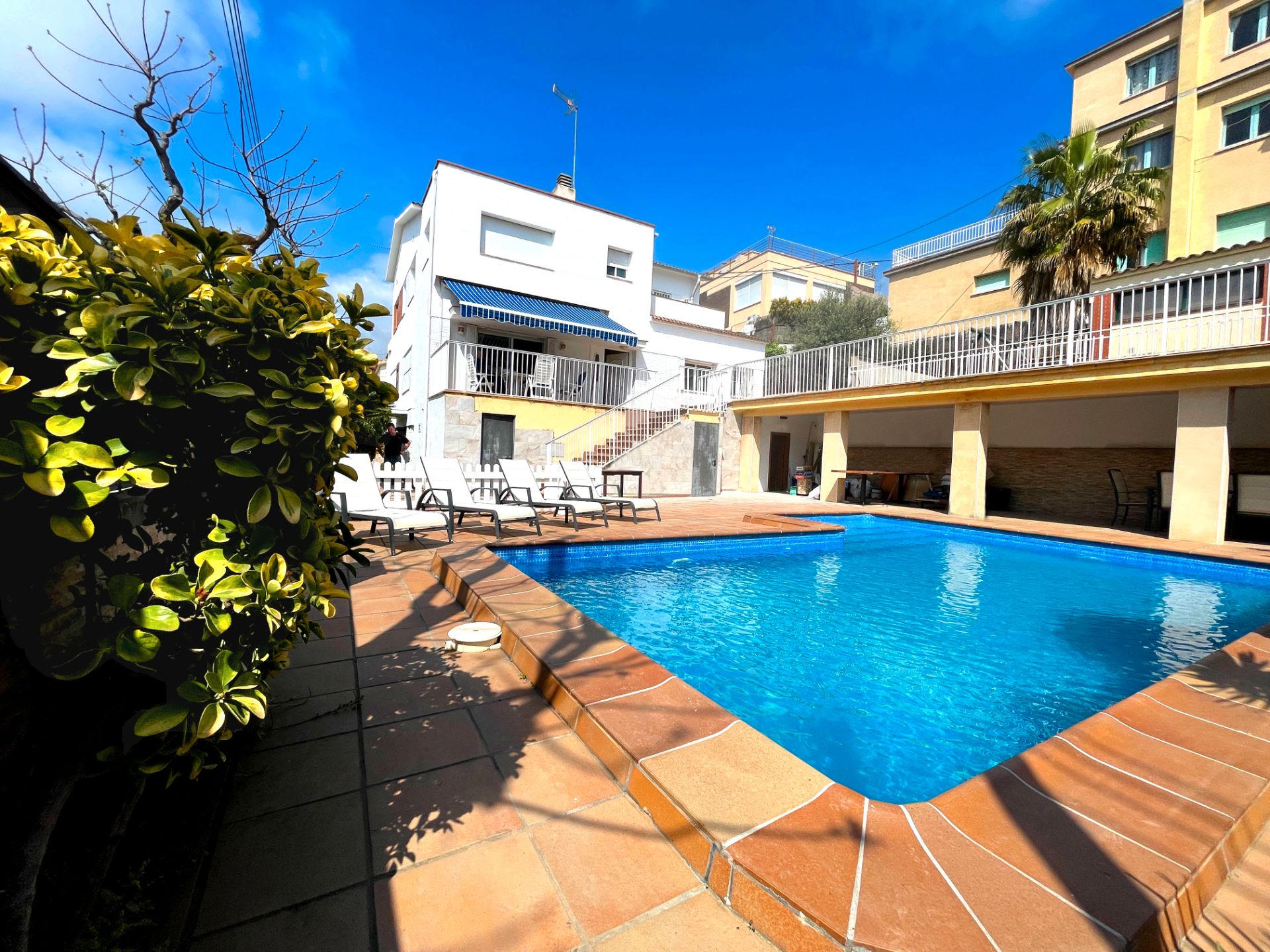 Exterior view of House or chalet to rent in El Masnou  with Air Conditioner, Heating and Private garden
