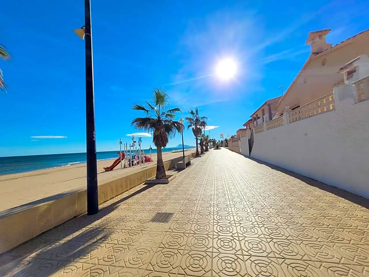 Vista exterior de Apartamento de alquiler en Miramar, Valencia