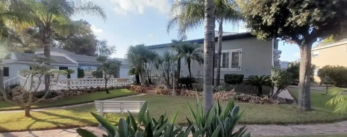 Vista exterior de Casa o chalet en venta en Paterna con Aire acondicionado, Calefacción y Jardín privado