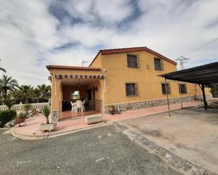 Vista exterior de Casa o xalet en venda en Elche / Elx amb Terrassa i Piscina