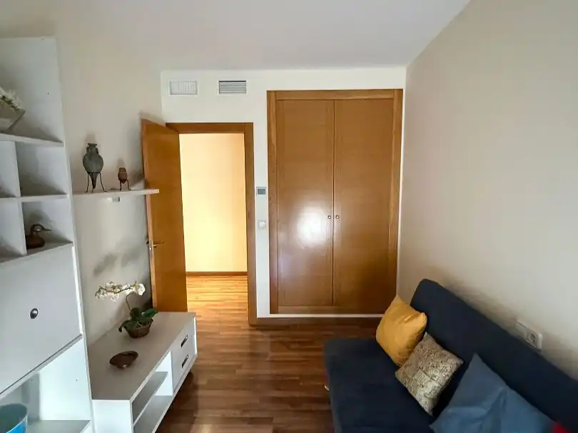 Wohnung zur Miete in Alcantarilla mit Klimaanlage, Abstellraum und Möbliert