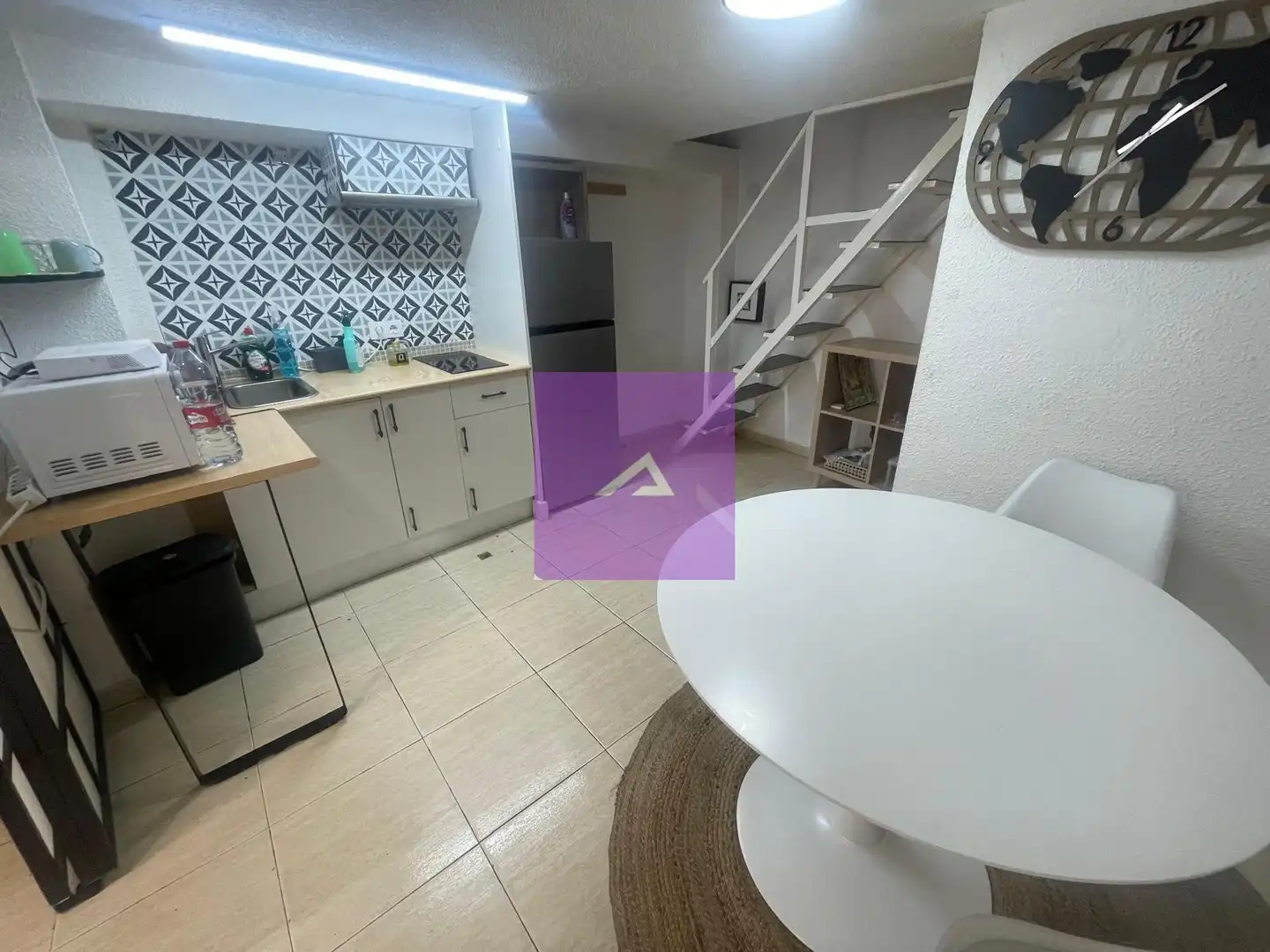 Cocina de Local en venta en Valencia con Aire acondicionado y Amueblado