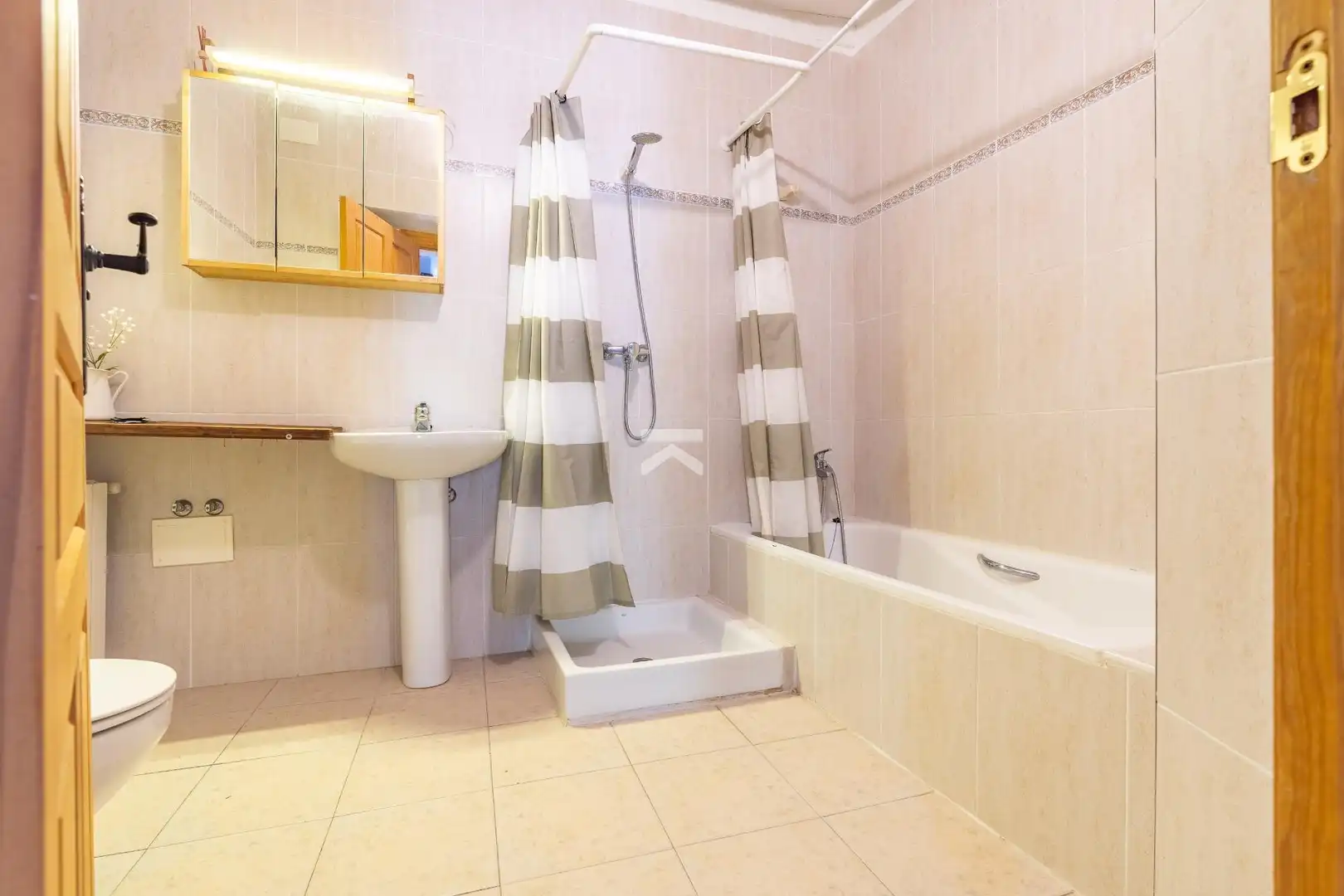 Bathroom of Houses for sale in Torroja del Priorat  with Heating, Terrace and Furnished