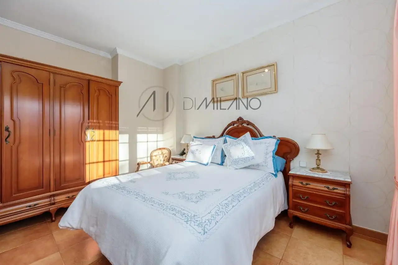 Dormitori de Casa o xalet en venda en Nigrán amb Calefacció, Jardí privat i Terrassa