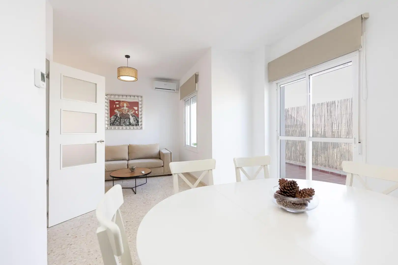 Sala d'estar de Casa adosada en venda en La Palma del Condado amb Terrassa
