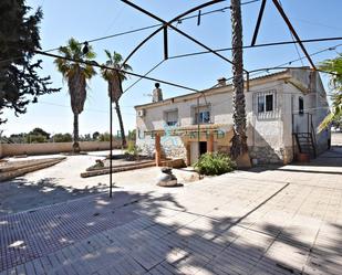 Vista exterior de Casa o xalet en venda en Alhama de Murcia amb Aire condicionat, Terrassa i Piscina