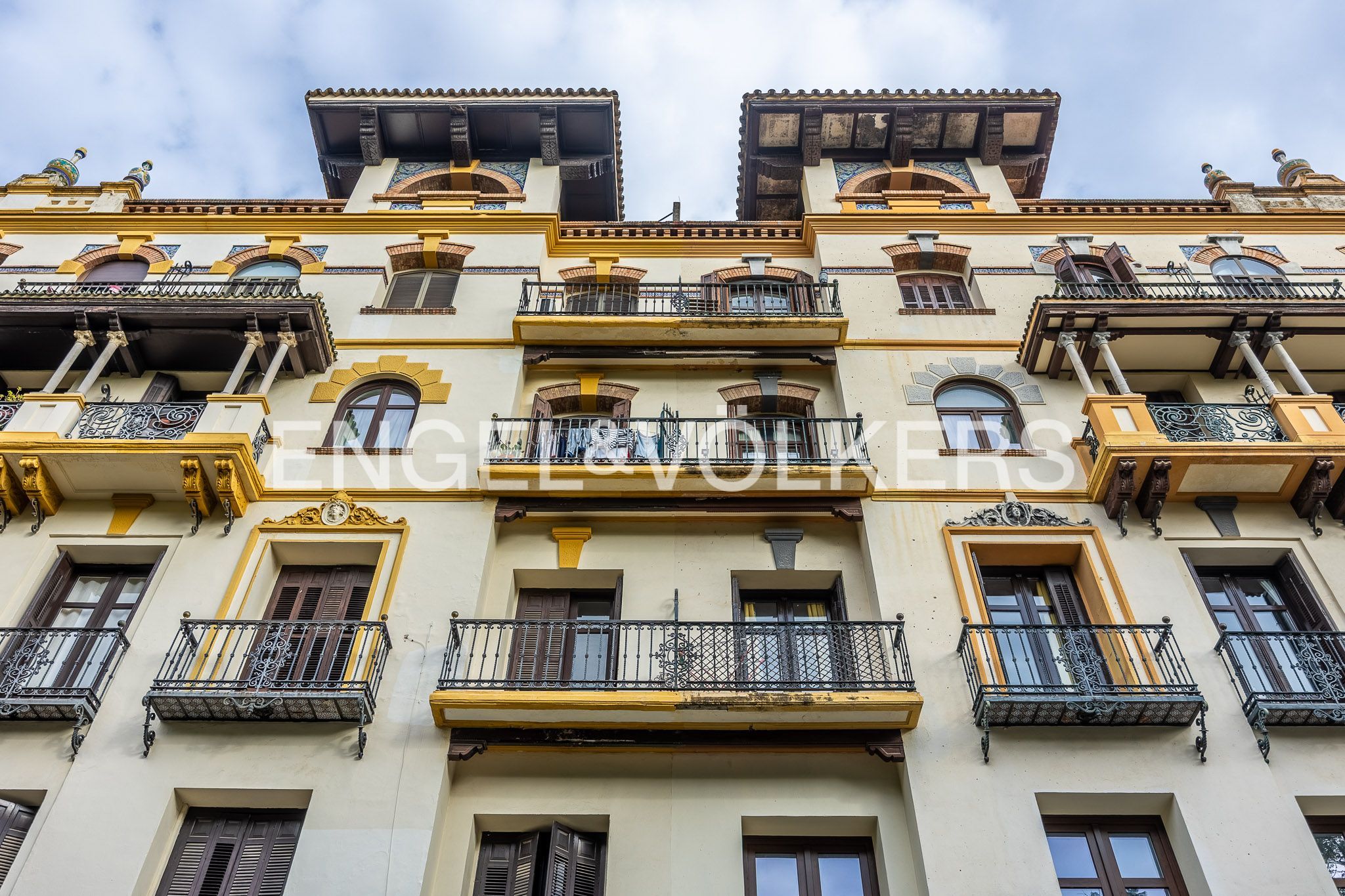 Vista exterior de Apartament de lloguer en  Sevilla Capital amb Aire condicionat, Calefacció i Balcó