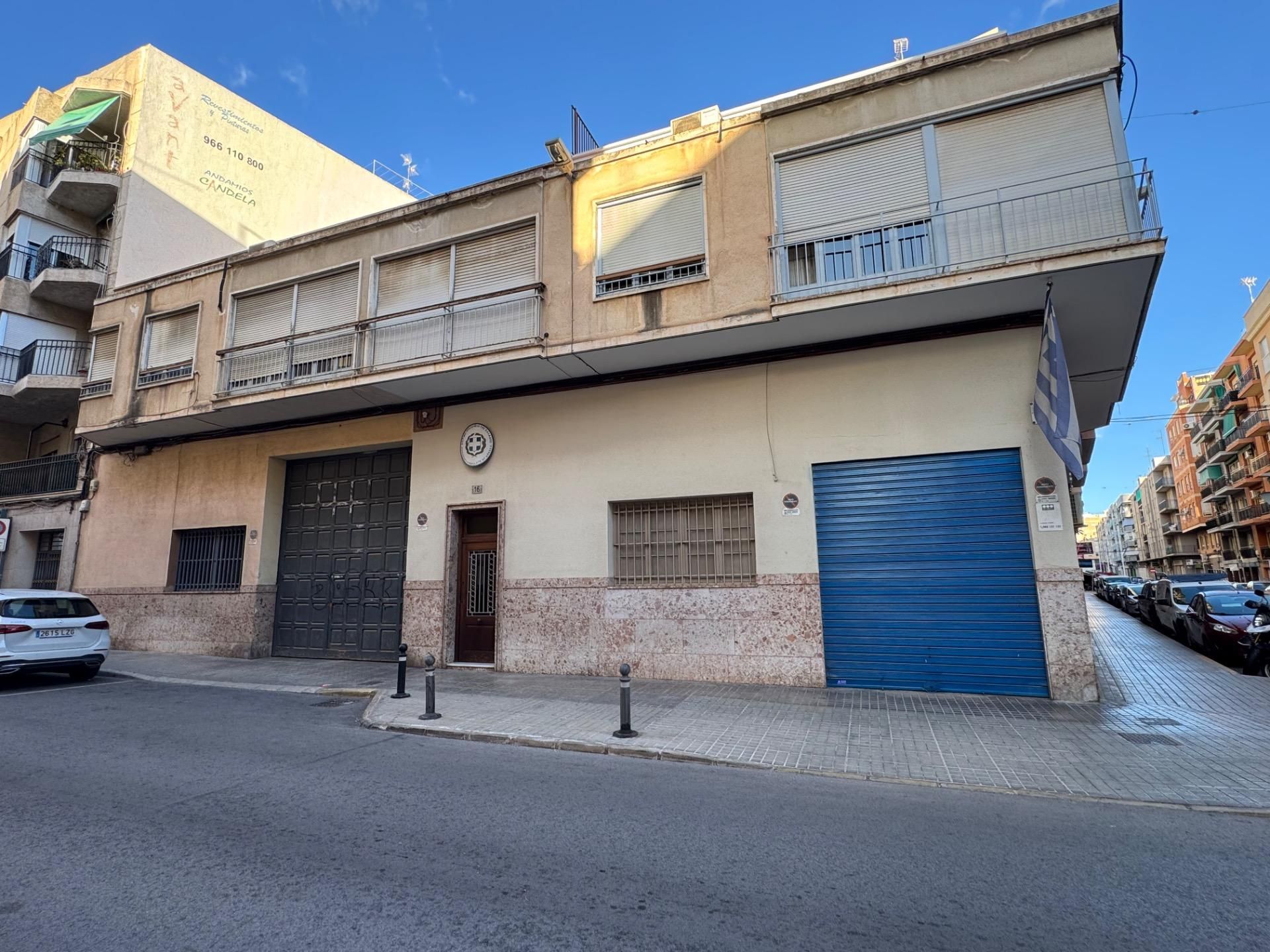 Vista exterior de Piso en venta en Elche / Elx con Aire acondicionado, Calefacción y Terraza