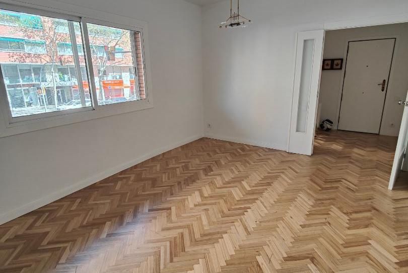 Bedroom of Flat for sale in  Barcelona Capital  with Air Conditioner, Heating and Parquet flooring