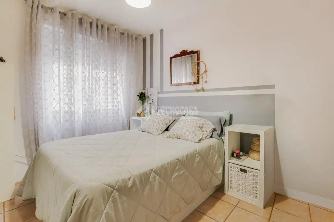 Bedroom of Flat for sale in Rubí