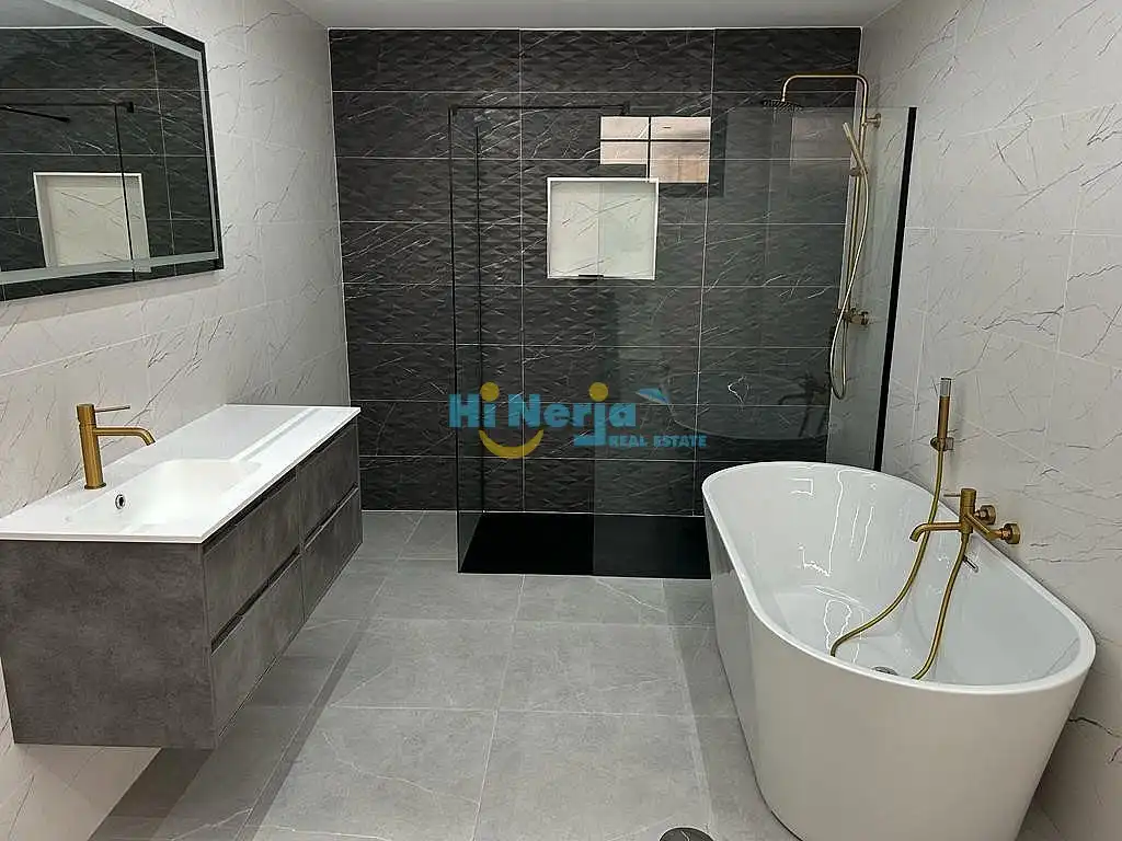 Bathroom of Houses for rent in Nerja  with Terrace, Swimming Pool and Furnished