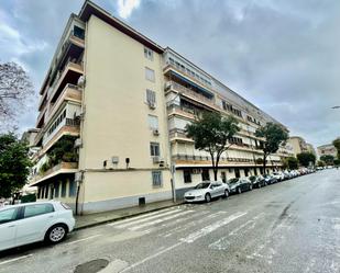 Exterior view of Flat for sale in  Sevilla Capital  with Air Conditioner