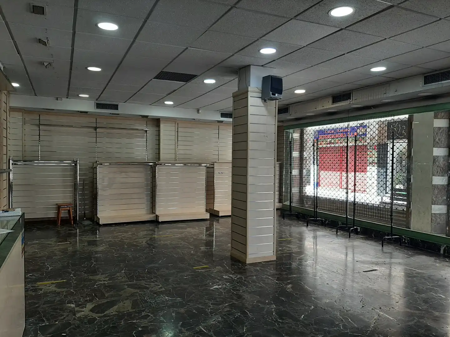 Local comercial de lloguer a Estación - Parque O'Donnell, imagen 7