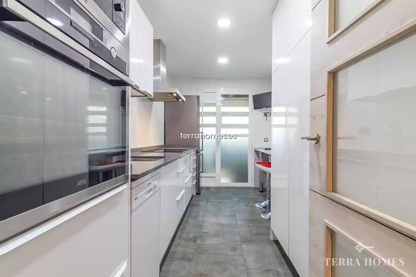 Kitchen of Apartments for sale in Tetuán