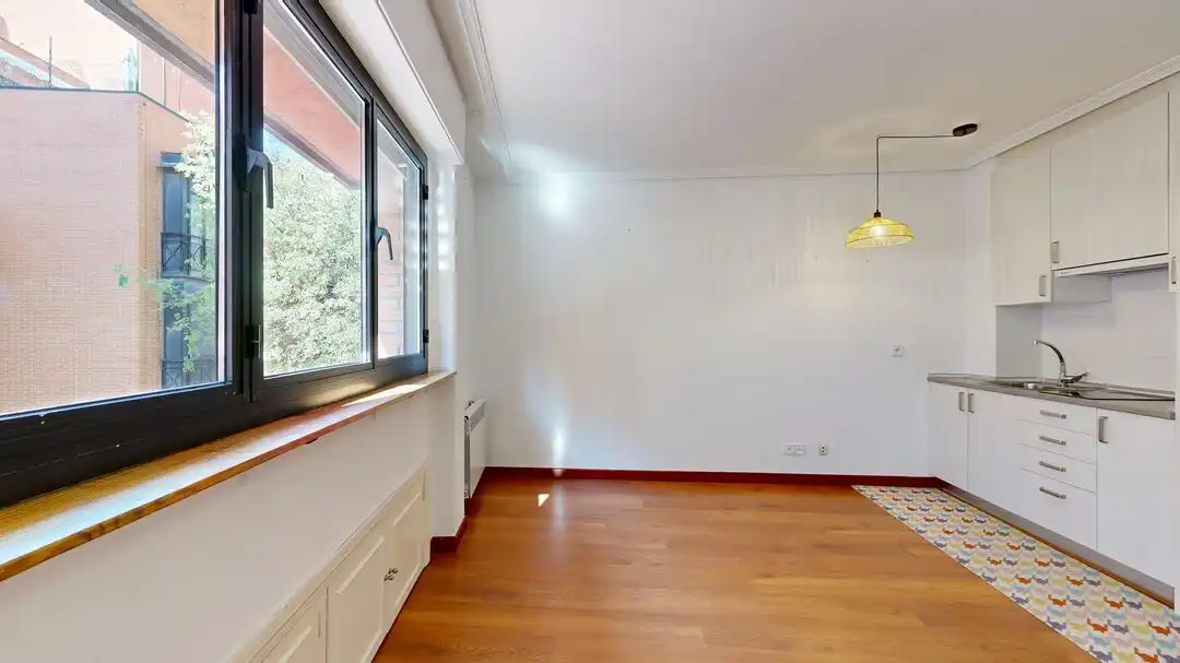 Sala d'estar de Pis de lloguer en  Madrid Capital amb Calefacció i Terrassa