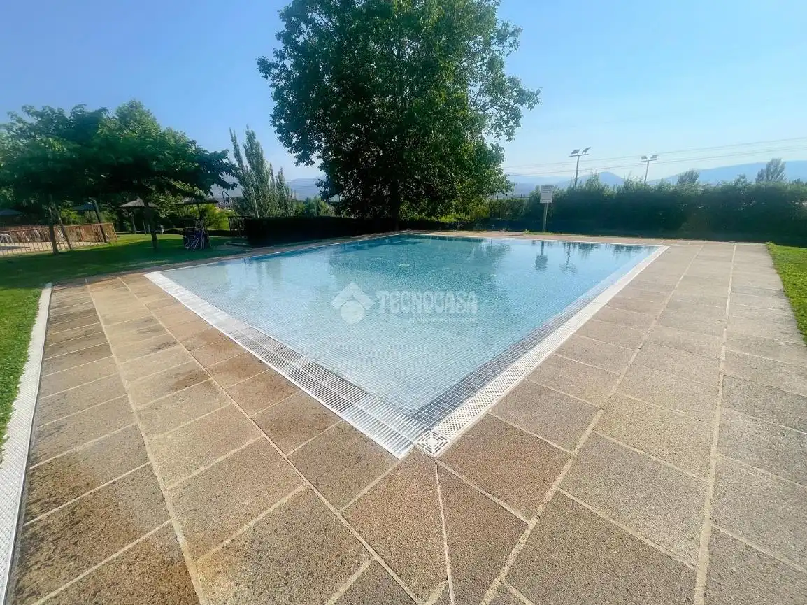 Piscina de Piso en venta en Guadarrama con Aire acondicionado, Calefacción y Terraza
