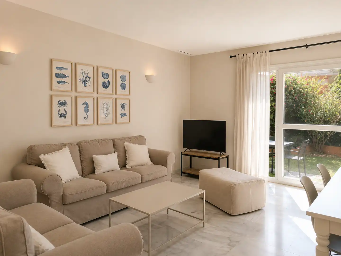 Living room of Detached homes for sale in El Puerto de Santa María  with Air Conditioner, Heating and Private garden