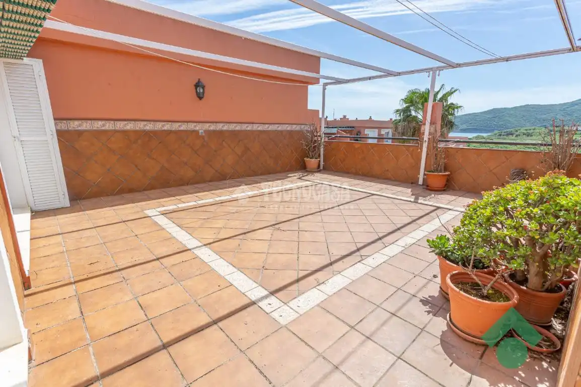 Terraza de Piso en venta en Algeciras con Amueblado y Piscina comunitaria