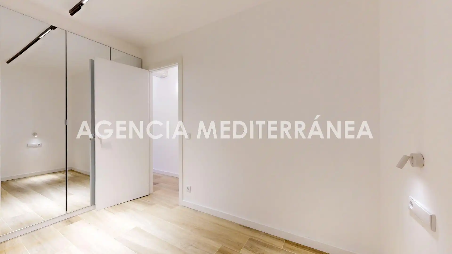 Piso con terraza en venta en Extramurs, imagen 2