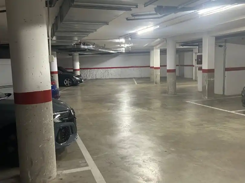Parking for sale in President Lluís Companys 36, imagen 6