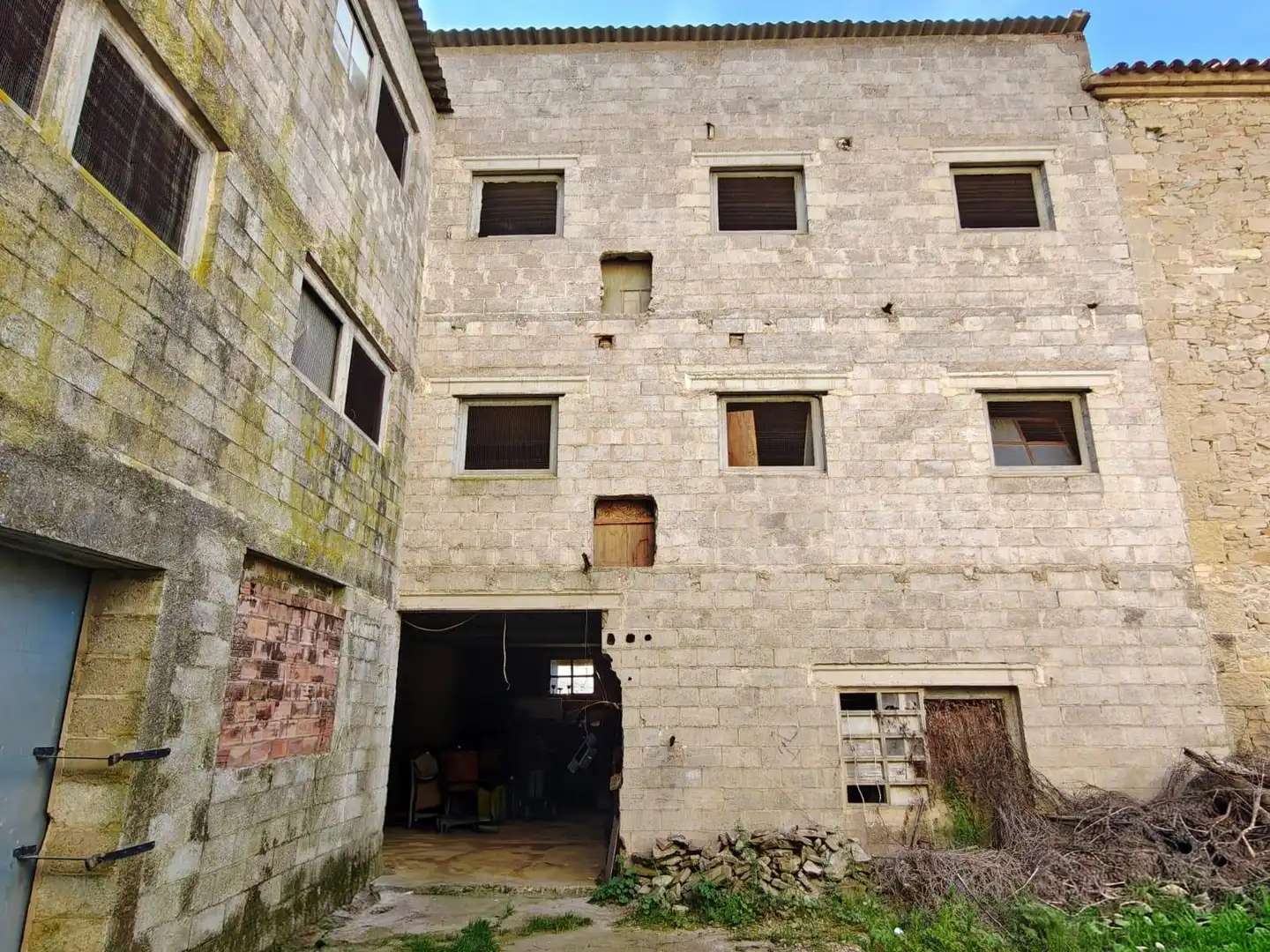 Vista exterior de Edifici en venda en Monistrol de Calders