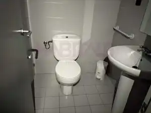 Bany de Local en venda en Zaragoza