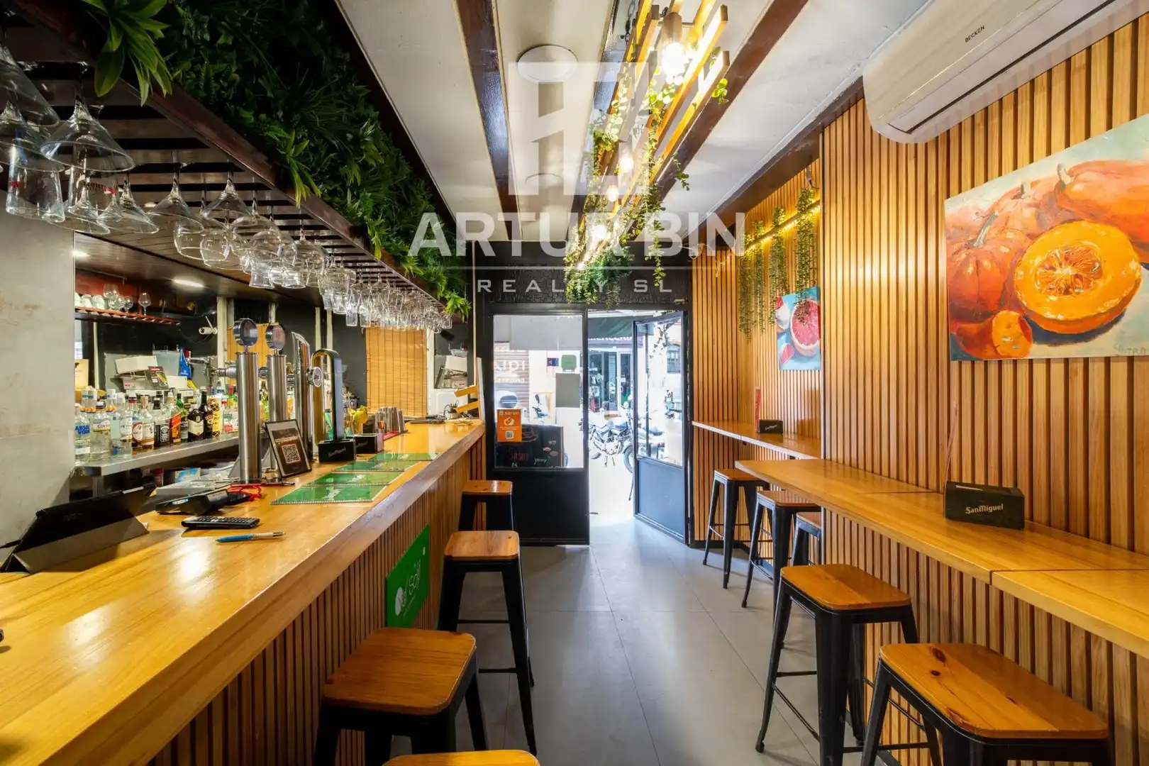 Terrassa de Local de lloguer en Valencia amb Aire condicionat