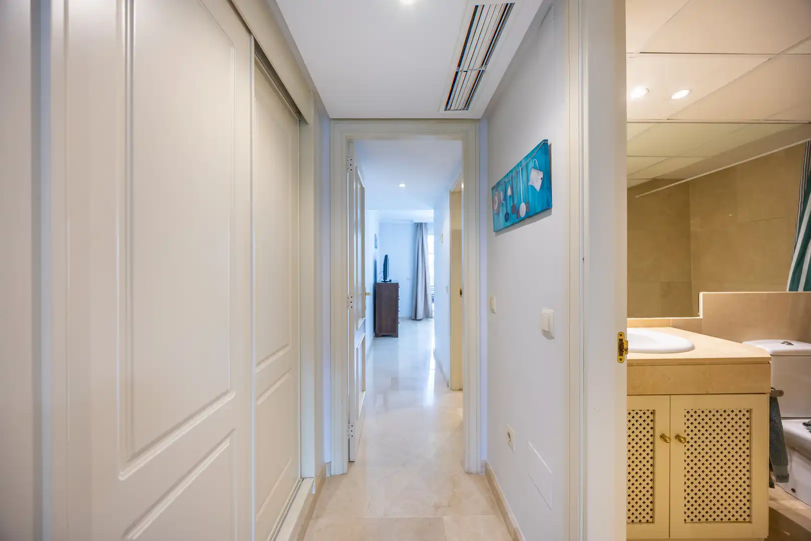 Apartment with pool for sale in Puerto de Sotogrande - La Marina, imagen 31