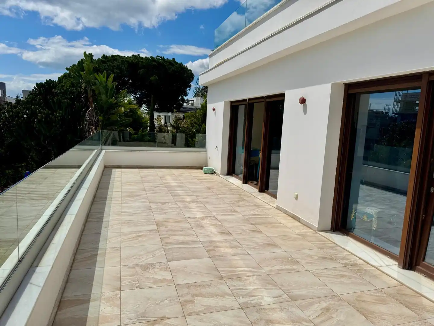 Terrassa de Casa o xalet de lloguer en Marbella amb Aire condicionat, Calefacció i Jardí privat