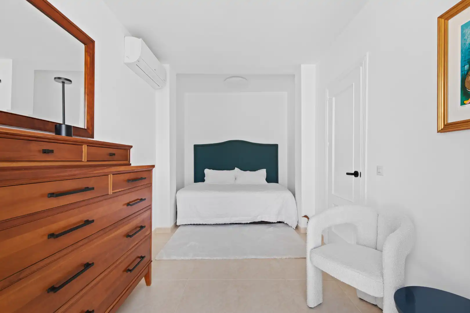 Dormitori de Casa adosada en venda en Marbella amb Aire condicionat, Jardí privat i Terrassa