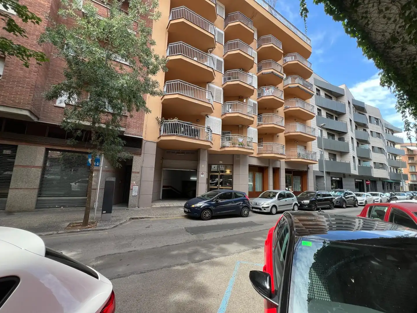 Vista exterior de Garaje de alquiler en Girona