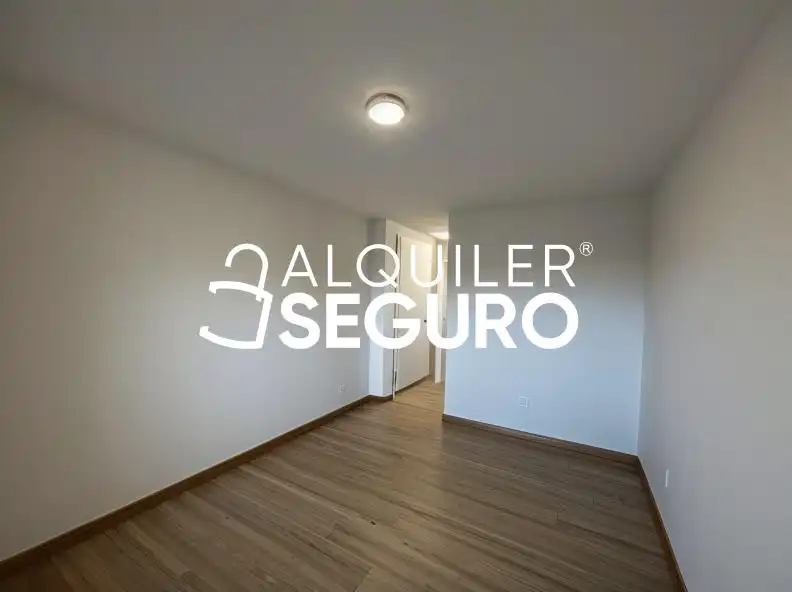 Dormitori de Àtic de lloguer en Las Rozas de Madrid amb Calefacció i Terrassa