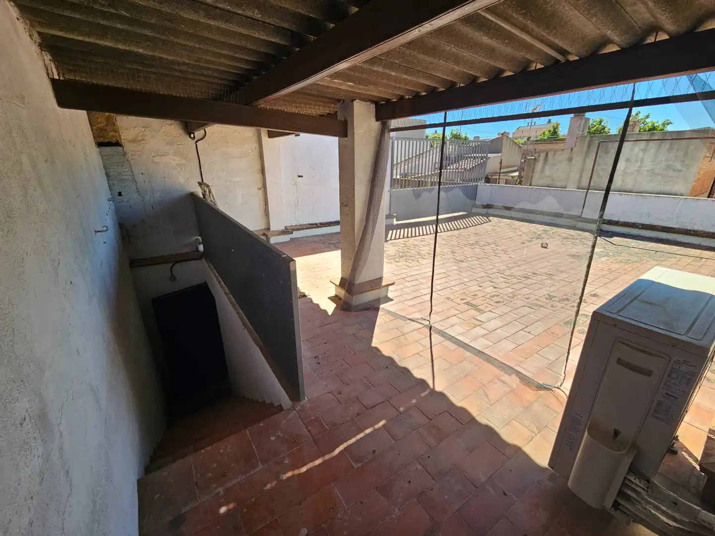 Others with lift for sale in Centre, imagen 4