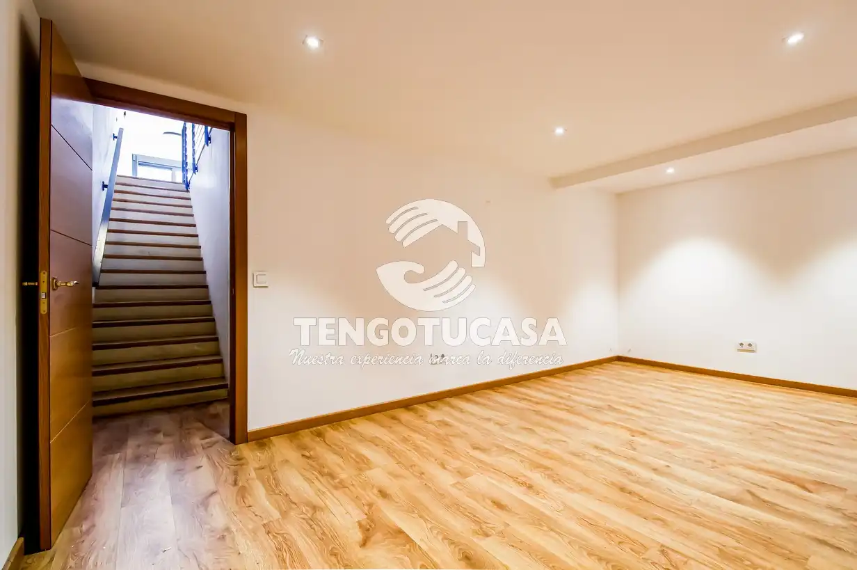 Detached homes for rent in Madrid  with Air Conditioner, Heating and Private garden