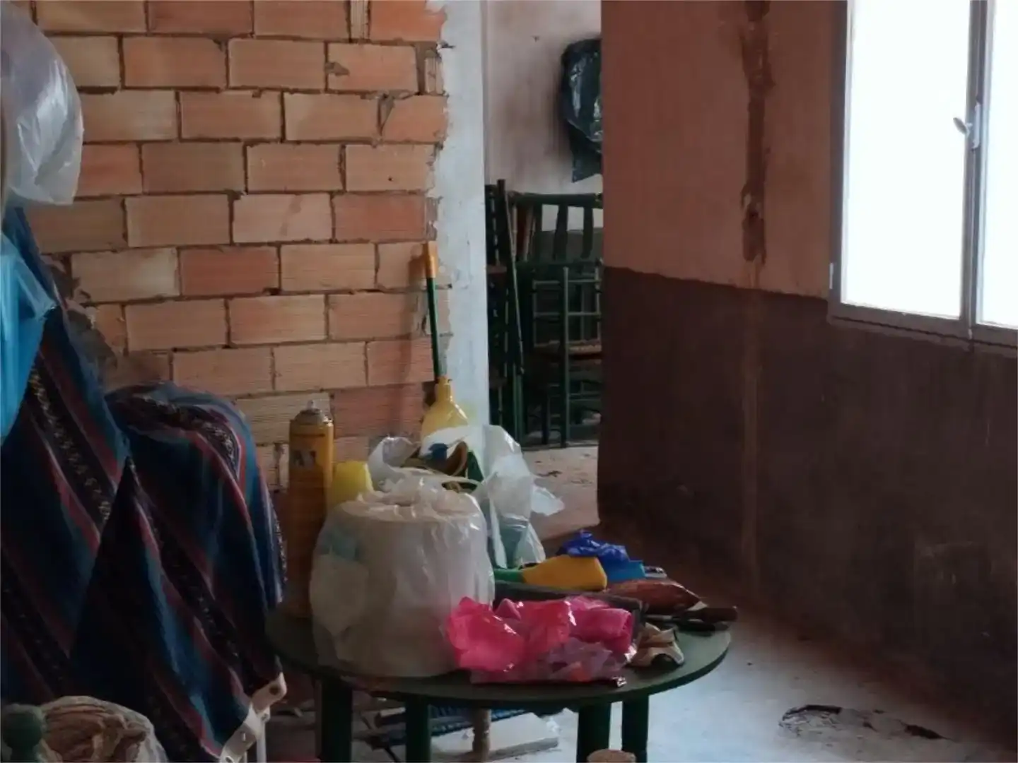 Local en venta en Casas-Ibáñez