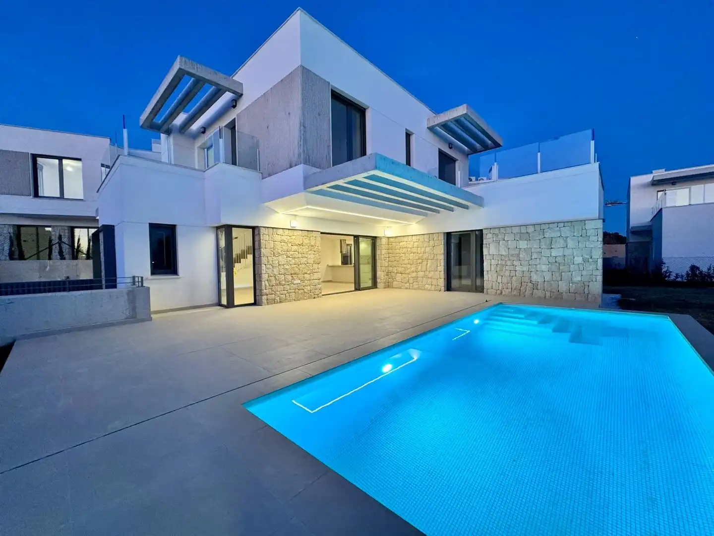 Villa avec piscine à vendre à Golf Bahía, imagen 3