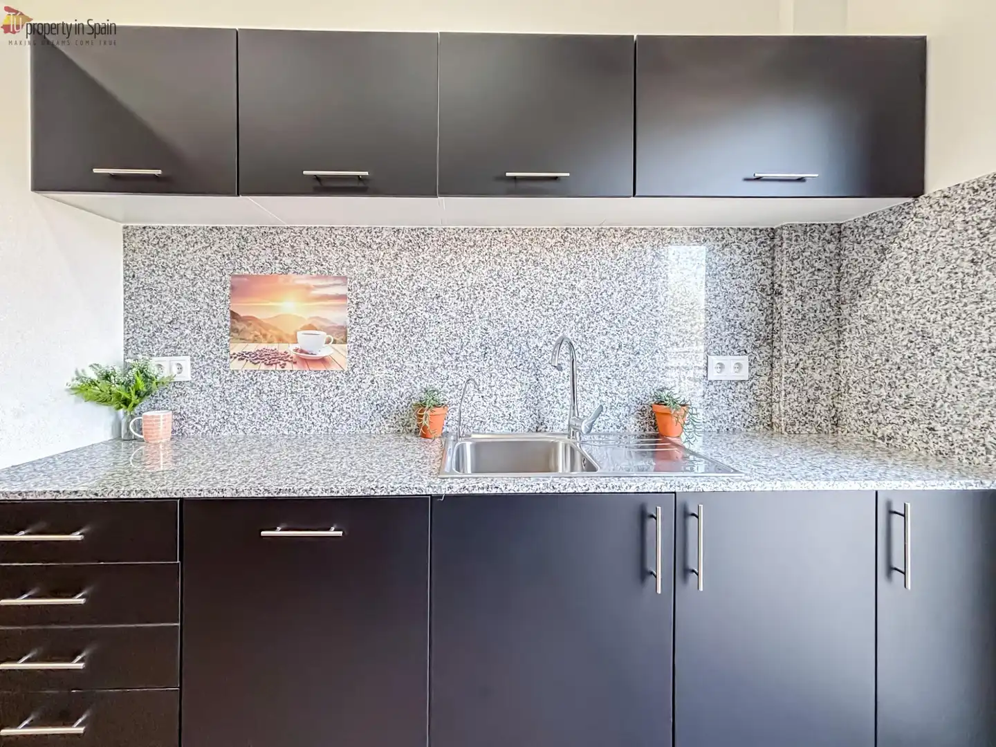 Cocina de Piso para compartir en San Vicente del Raspeig / Sant Vicent del Raspeig con Aire acondicionado, Calefacción y Jardín privado