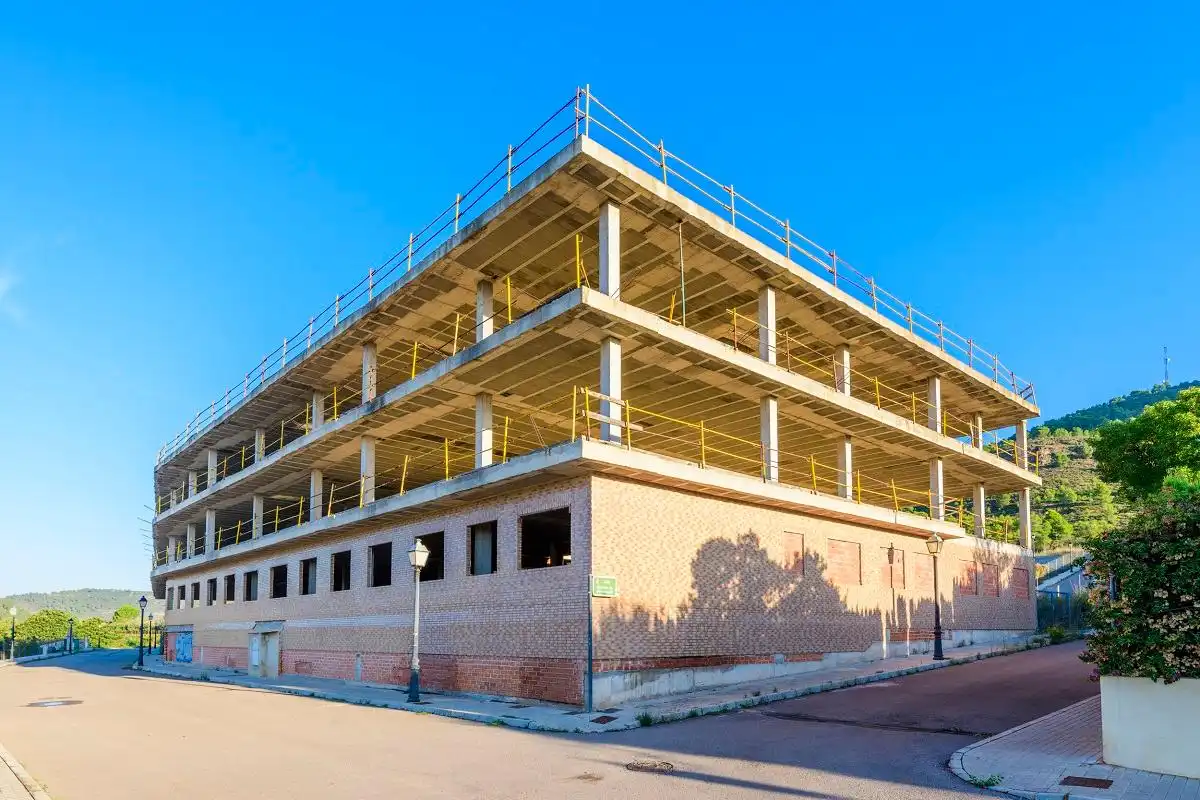 Exterior view of Buildings for sale in Castellnovo