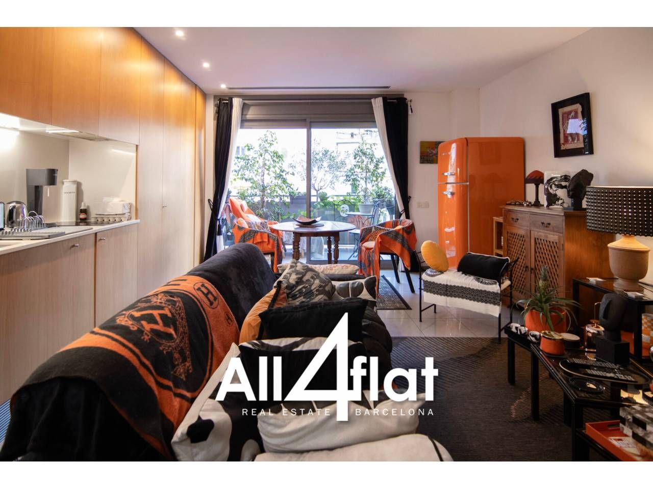 Bedroom of Flat for sale in  Barcelona Capital  with Air Conditioner, Terrace and Storage room