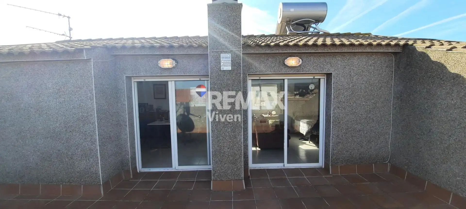 Terraza de Casa adosada en venta en Vilanova i la Geltrú con Aire acondicionado, Jardín privado y Terraza