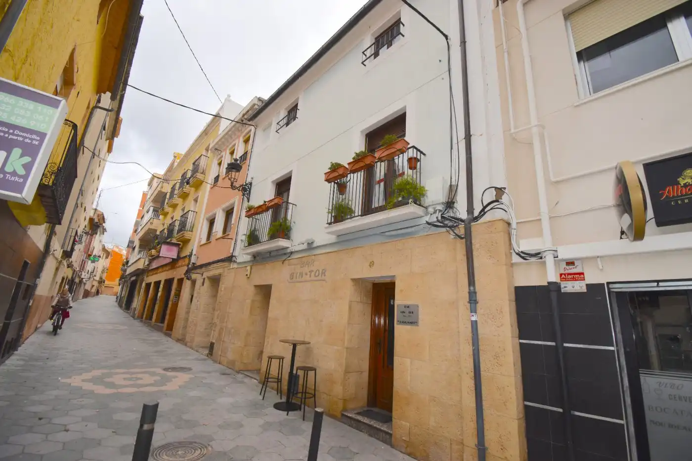 Houses for sale in Calle EMPEDRAT, 49, Ibi