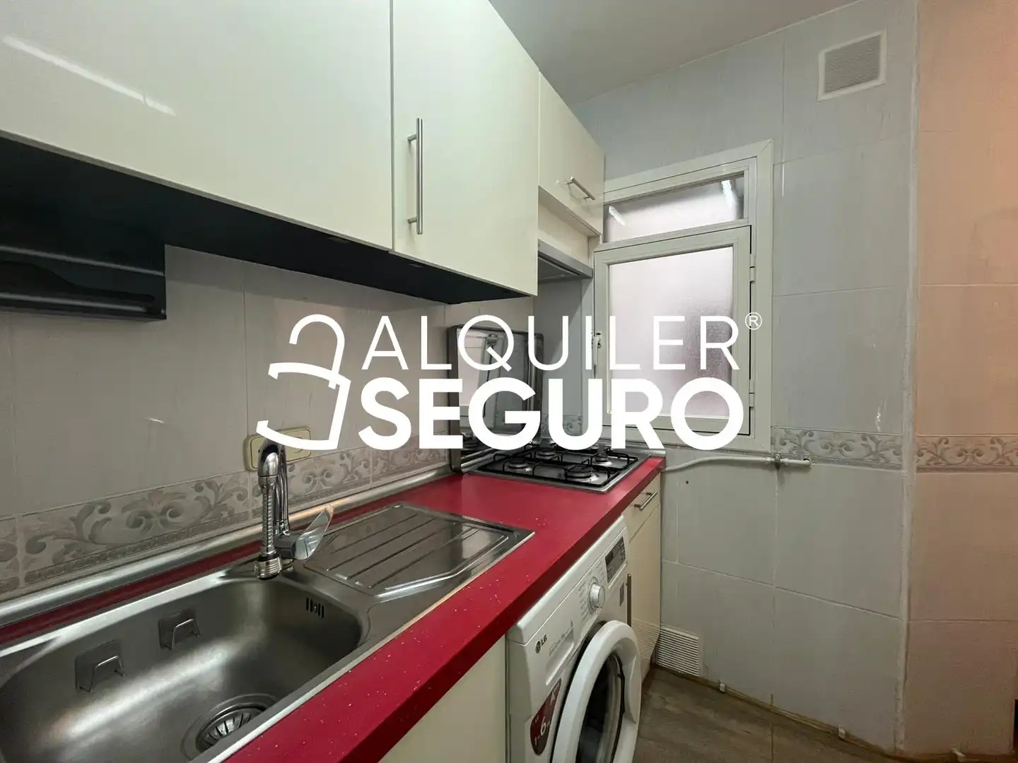 Kitchen of Flat for rent in Madrid  with Heating and Furnished
