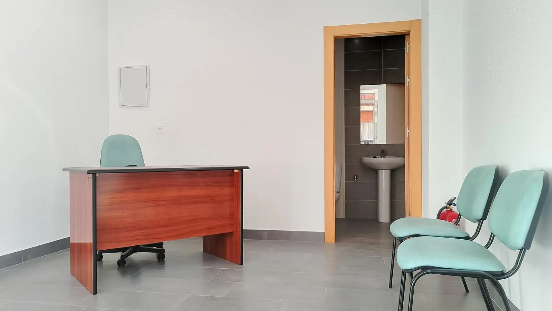 Local de alquiler en Armilla con Aire acondicionado