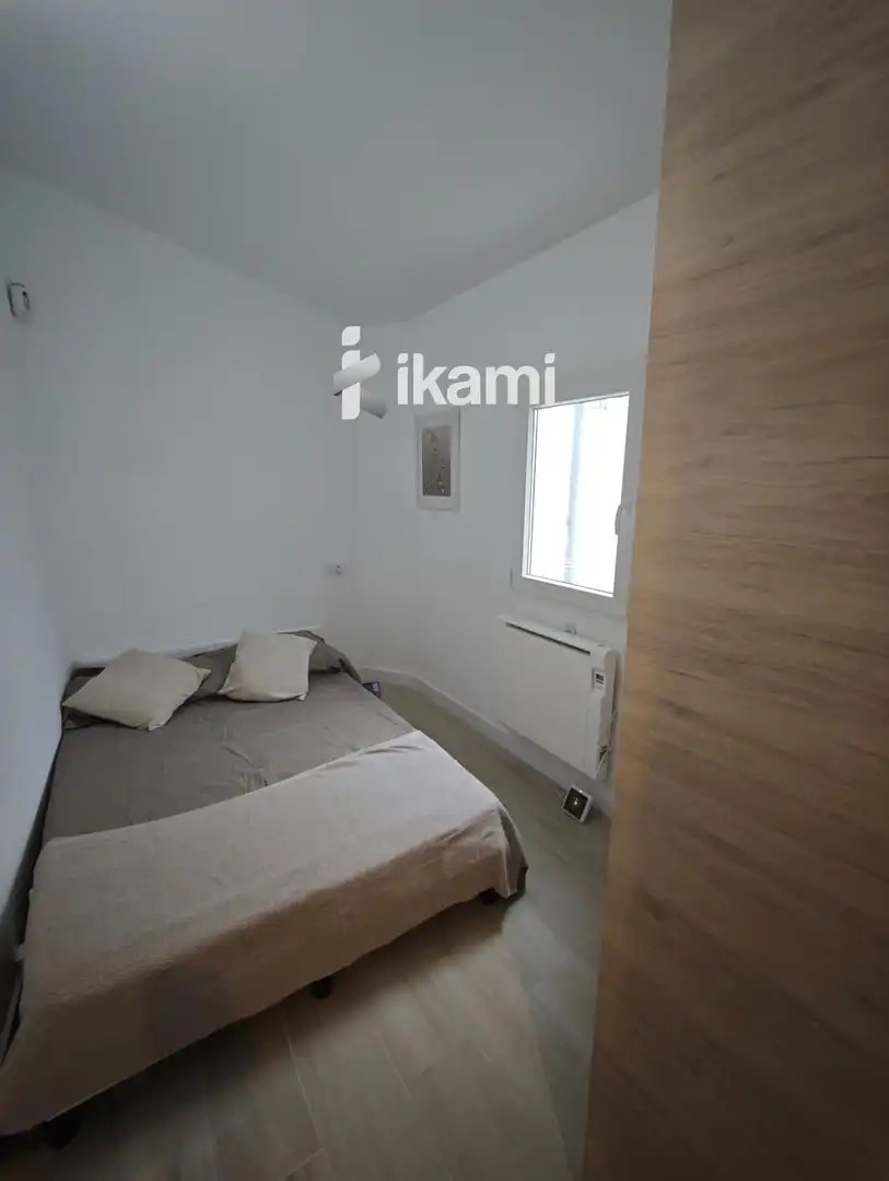 Habitación de Piso en venta en Madrid con Calefacción y Alarma