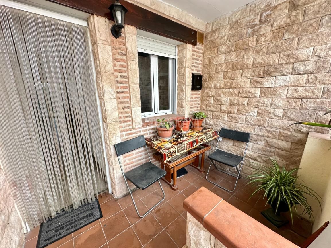 Terrace of Single-family semi-detached for sale in Yebra