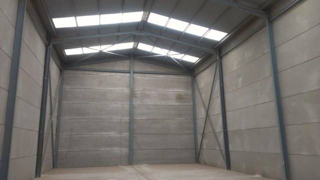 Nave industrial en Alquiler en Onda