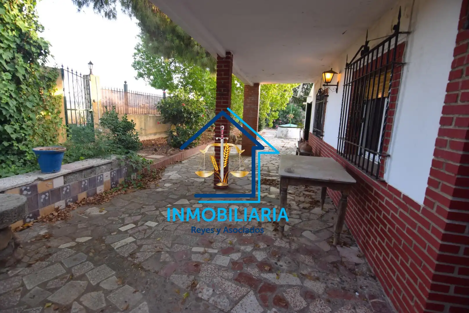 Jardí de Pis en venda en Córdoba amb Aire condicionat, Moblat i Alarma