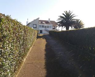 Vista exterior de Casa o xalet en venda en Malpica de Bergantiños amb Jardí privat, Parquet i Terrassa